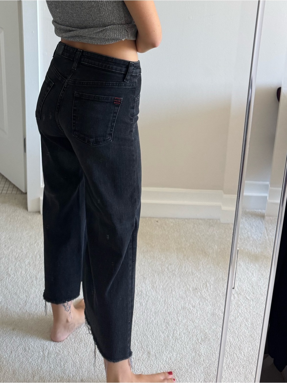 Urban Outfitters Black Cropped Straight-Leg Jeans